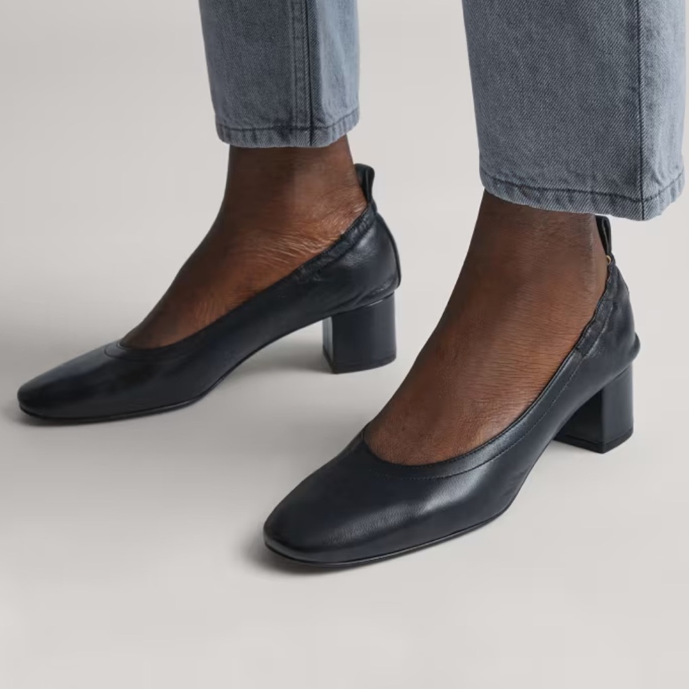 Everlane - The Day Heel - Women’s size 5